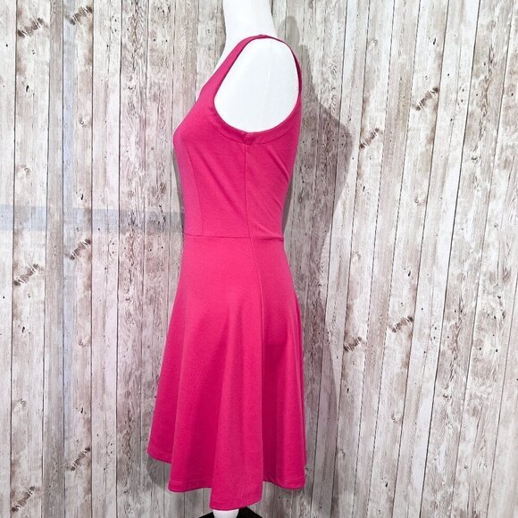 Women's Old Navy Dress | Sleeveless | Small | Fit And Flare | Knee Length | Pink - Picture 3 of 16